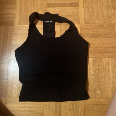 Top in maglia nero