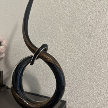 Deko-Skulptur aus Glas