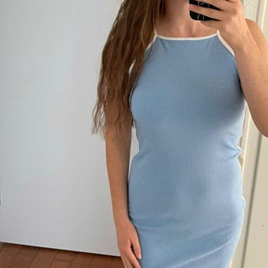 Long blue dress