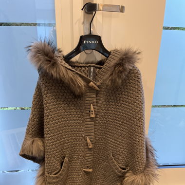 Woll Cape