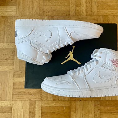 Nike Air Jordan 1 Mid SE