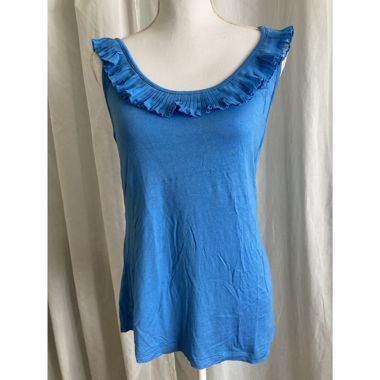 Blaues Sommertop mit Rüschen