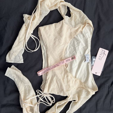 Haut crop beige à manches longues Oh Polly