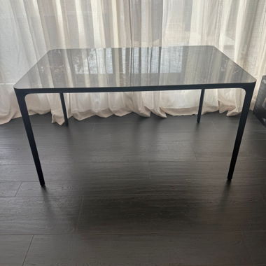 Divano-letto in velluto blu con contenitori