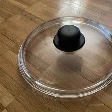 Pot lid