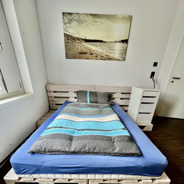 Palettenbett weiss gestrichen 160x200