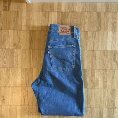 Levi's High Waisted Mom Jean