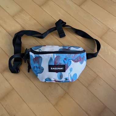 EASTPAK bauchtasche