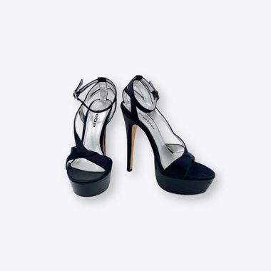Schwarze plateau Sandals in Gr. 35