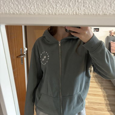 Grüne Sweatjacke