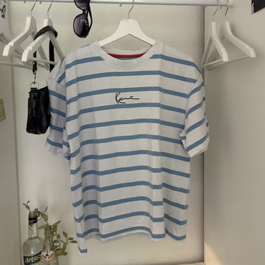 Kane gestreiftes sommerliches T-Shirt