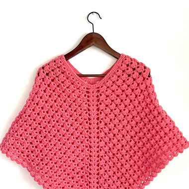 Poncho au crochet fait main