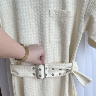 Abito Bershka con cintura