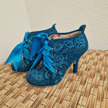 Stivaletti in pizzo blu