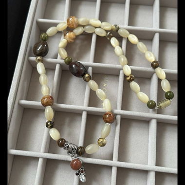Necklace length 50 cm