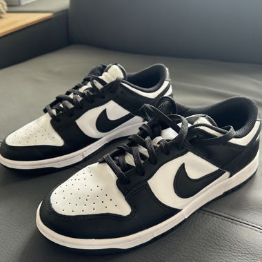 Nike Dunk Low Schwarz & Weiss