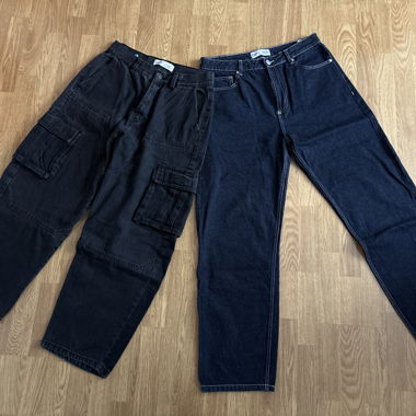 Jean bleu & pantalon cargo foncé