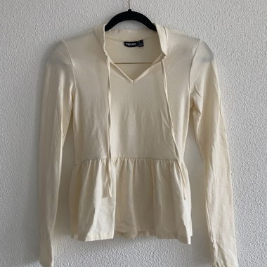 Pieces Schößchen Top Langarm Creme  Gr. S