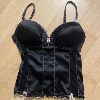 Top con reggiseno integrato