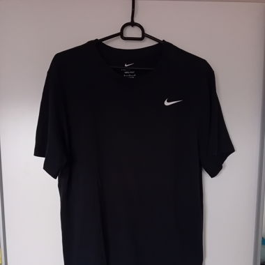 Nike t-shirt the Nike tee / size M