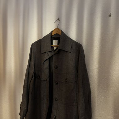 Graue H&M-Jacke