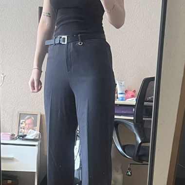 grey pants