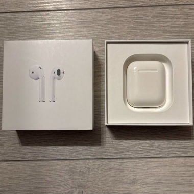 AirPods apple