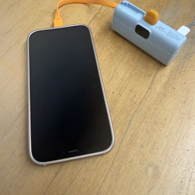 Mini powerbanks avec deux prises