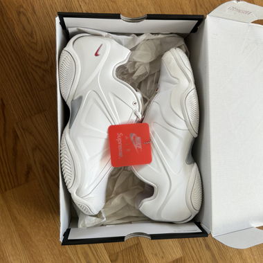 Nike x Supreme Courtposite 