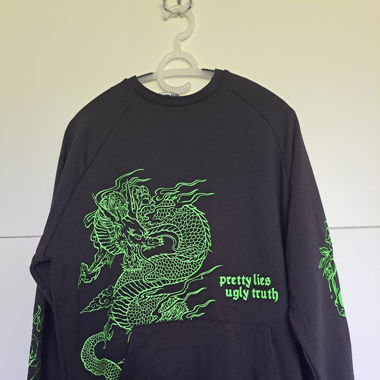 Pulli mit Drache