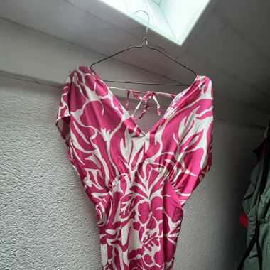 Robe fleurie rose et blanche