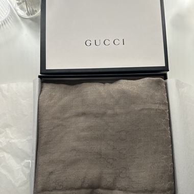 Gucci scarf in gift box