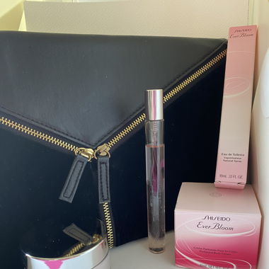 Shiseido Ever Bloom