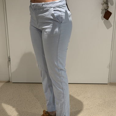 Pantaloni in tessuto azzurro chiaro