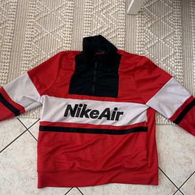 Pull Nike Air