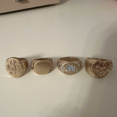 4 rings 