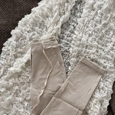 Gestreifte Stoffhose