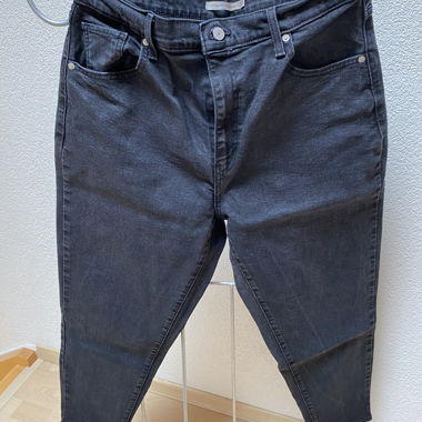 Levi’s Mom Jeans