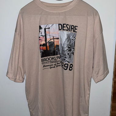T-shirt beige SHEIN