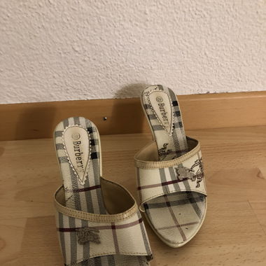 Burberry heels