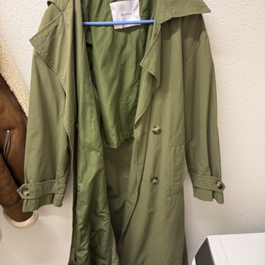 Olive Trenchcoat 