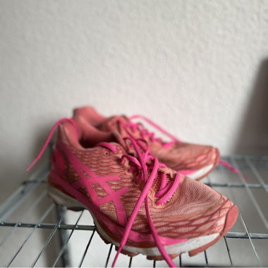 ASICS Gel Pink