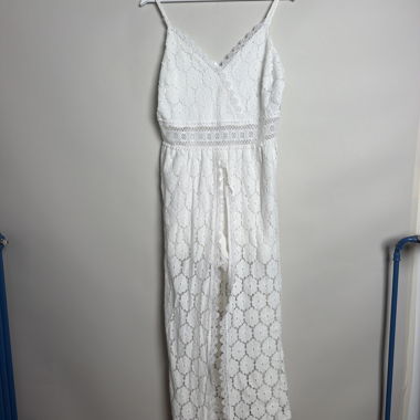 White lace maxi dress