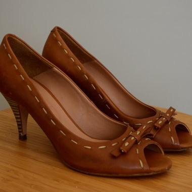 André Pumps aus Leder - Grösse 39