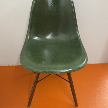Eames Fiberglas Side Chair in olive green