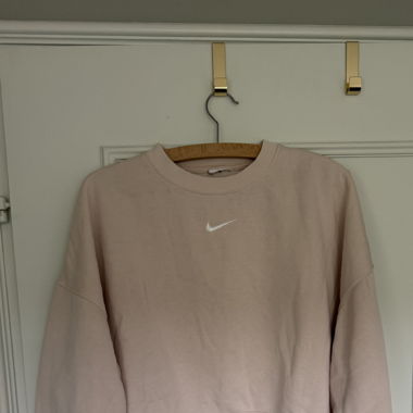 Oversize Nike Sweatshirt in hellbeige