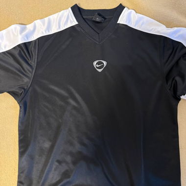 T-shirt vintage Nike (stile football/maglia)