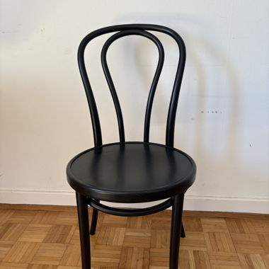 4 Black Chairs