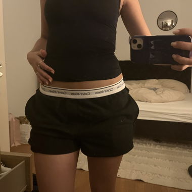 Super cute Calvin Klein comfy shorts 