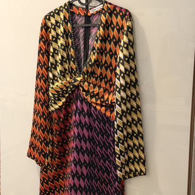 Zara gemustertes Kleid